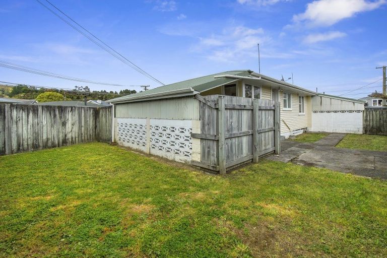 Photo of property in 7 Benge Crescent, Clouston Park, Upper Hutt, 5018