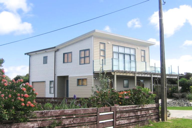 Photo of property in 8 Robert Street, Mangawhai Heads, Mangawhai, 0505