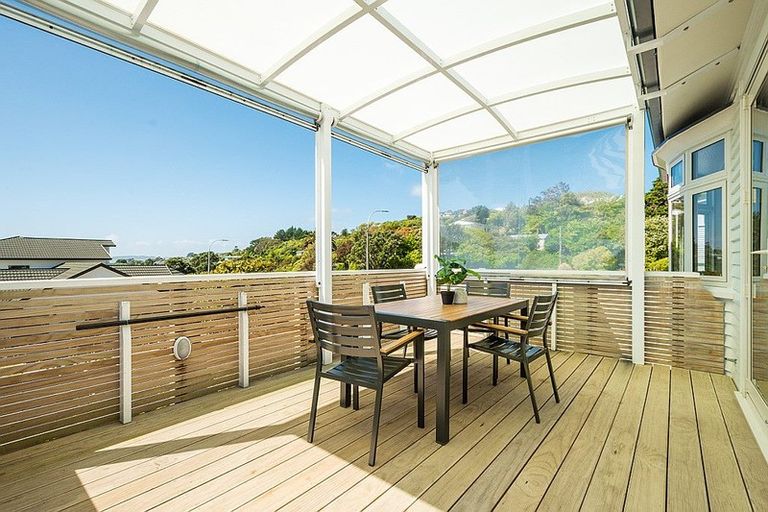 Photo of property in 29 Petherick Crescent, Johnsonville, Wellington, 6037