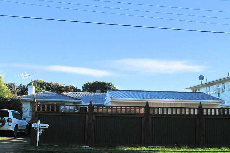 Photo of property in 55 Gray Avenue, Paraparaumu Beach, Paraparaumu, 5032