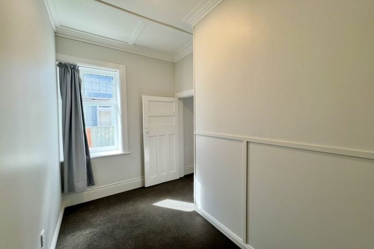 Photo of property in 146 Featherston Street, Palmerston North, 4410