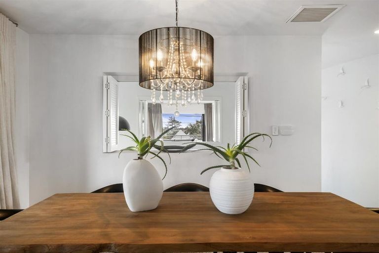 Photo of property in 48 Park Rise, Campbells Bay, Auckland, 0630