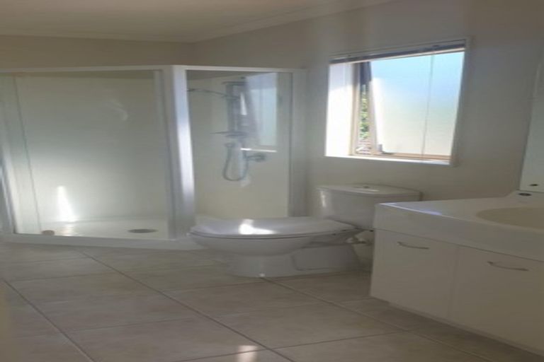 Photo of property in 12 Orbit Place, Flat Bush, Auckland, 2019