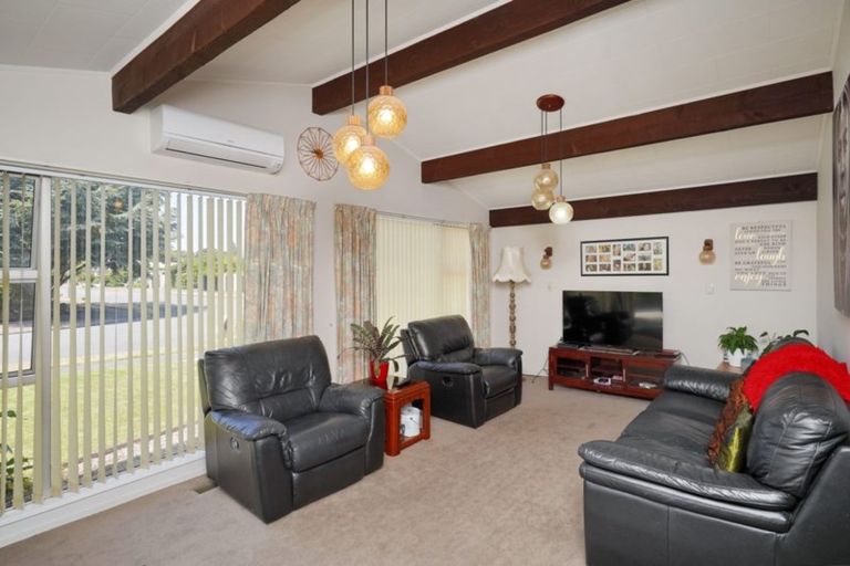 Photo of property in 4 De Ville Place, Burwood, Christchurch, 8061