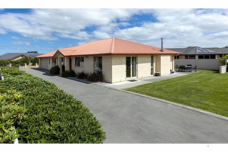 Photo of property in 9 Tancred Street, Geraldine, 7930