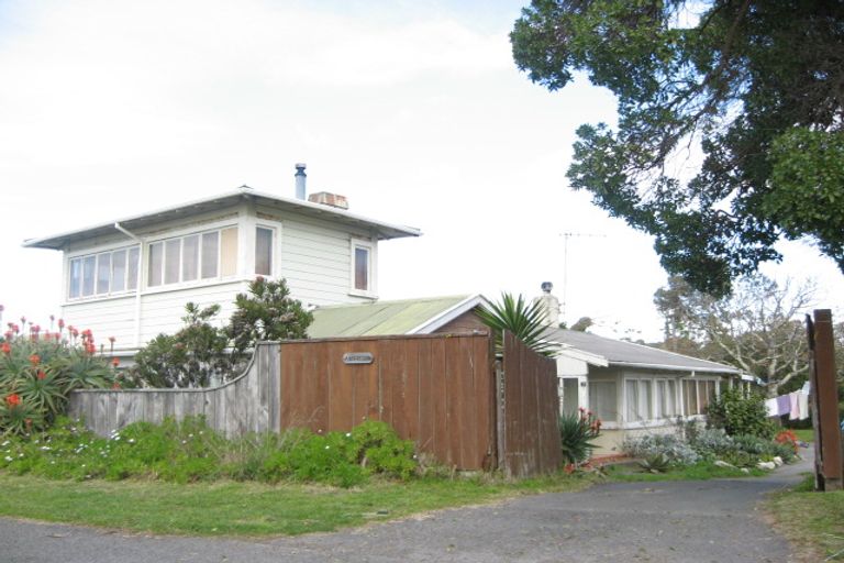 Photo of property in 6 Wellwood Terrace, Te Awanga, 4102