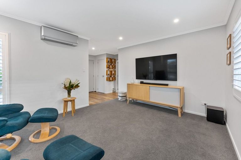 Photo of property in 19 Somerby Mews, Silverstream, Upper Hutt, 5019