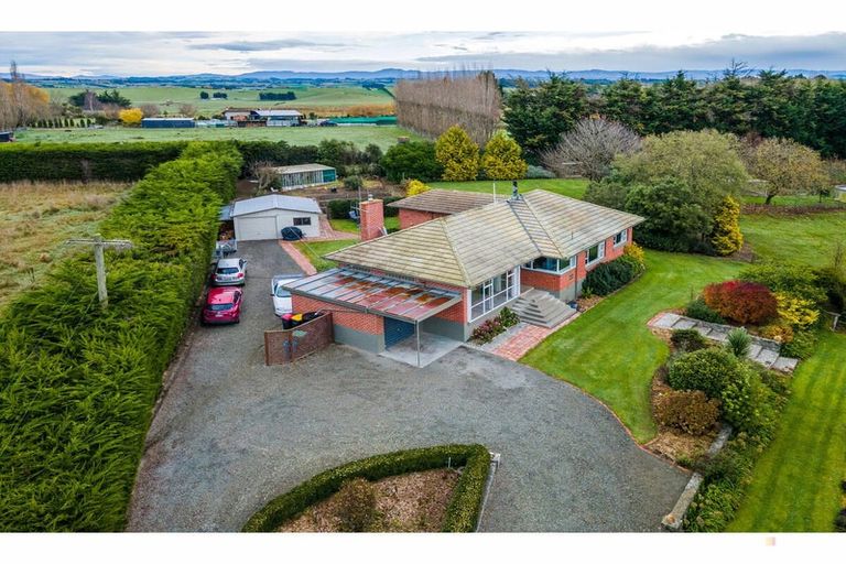 Photo of property in 293 Pleasant Point Highway, Levels, Timaru, 7975