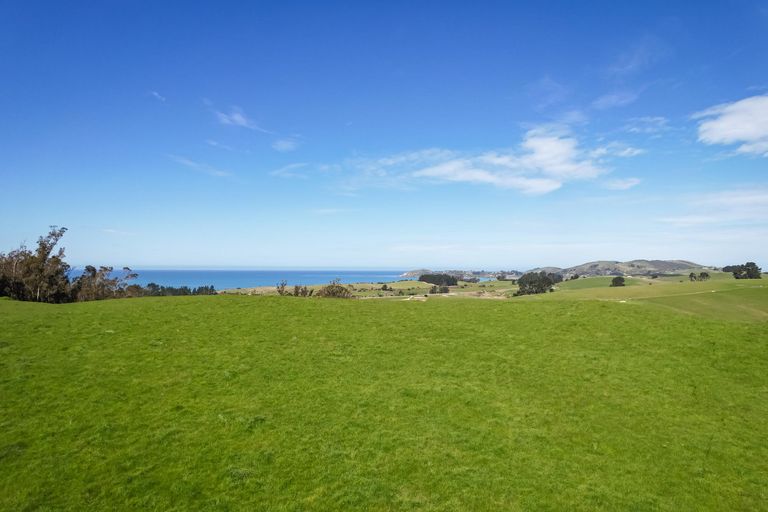 Photo of property in 65 Baghdad Road, Hampden, 9482