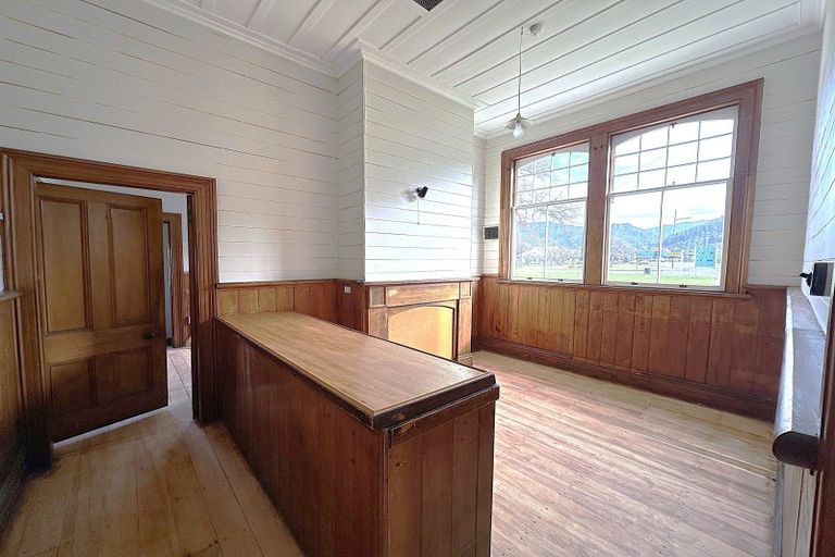 Photo of property in 70 Fitzherbert Street, Hokitika, 7810