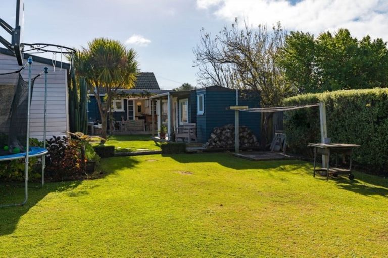 Photo of property in 41 Falcon Street, New Brighton, Christchurch, 8061