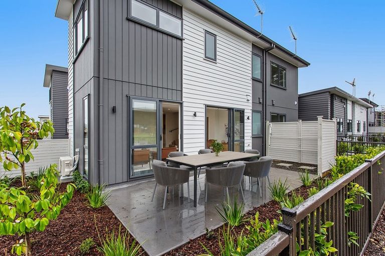 Photo of property in 104 Te Napi Drive, Takanini, Auckland, 2112