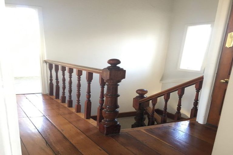 Photo of property in 13 Myrtle Crescent, Mount Cook, Wellington, 6021