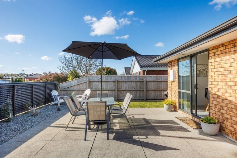 Photo of property in 52 Brooklyn Heights Drive, Kelvin Grove, Palmerston North, 4414