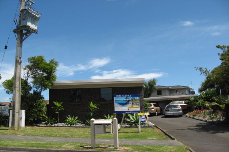 Photo of property in 149 Torkar Road, Clarks Beach, 2122