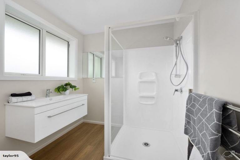 Photo of property in 76 Shands Road, Hornby South, Christchurch, 8042