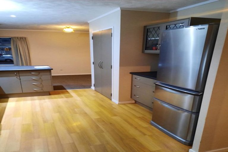 Photo of property in 59 Benmore Avenue, Cloverlea, Palmerston North, 4412