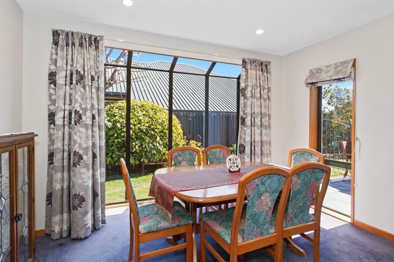 Photo of property in 24 Inglewood Place, Avonhead, Christchurch, 8042