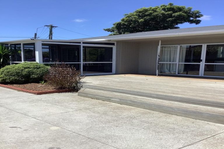 Photo of property in 197 Burwood Road, Burwood, Christchurch, 8083