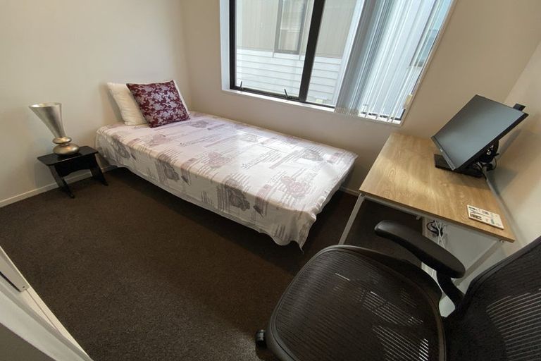 Photo of property in 36 Matawhanga Drive, Wattle Downs, Auckland, 2103