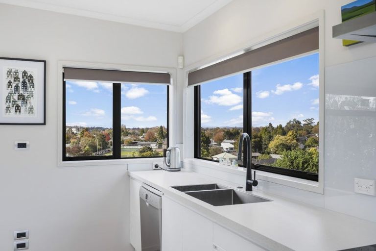 Photo of property in 45a Forest Lake Road, Forest Lake, Hamilton, 3200