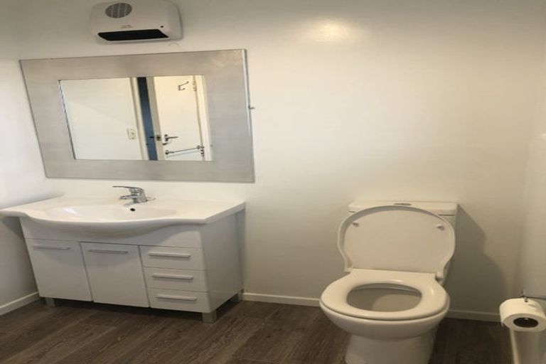 Photo of property in 1/759 Ferry Road, Woolston, Christchurch, 8023