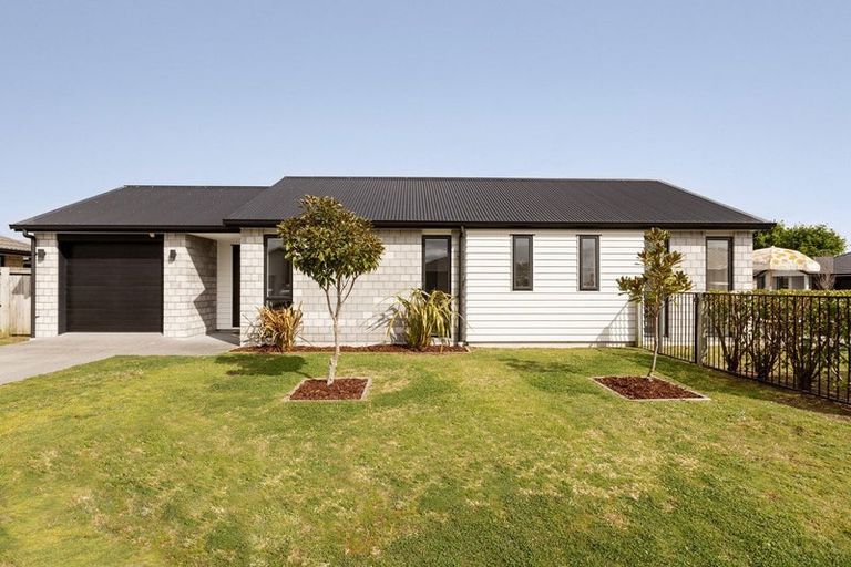 Photo of property in 67 Te Wharo Drive, Papamoa, 3118