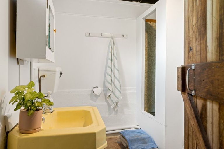 Photo of property in 25 Matheson Bay Road, Leigh, 0985