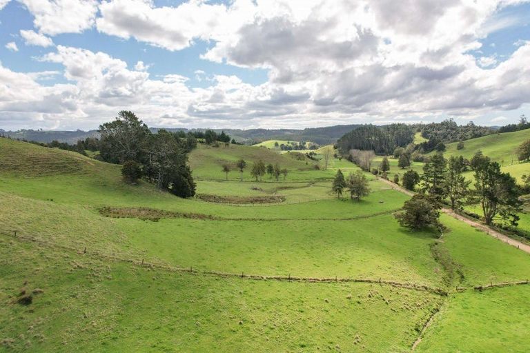 Photo of property in Pigs Head Road, Whakapara, Hikurangi, 0184