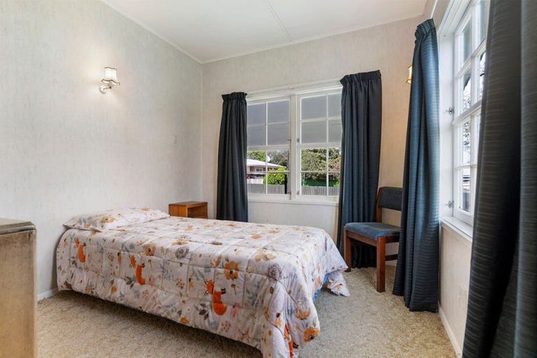 Photo of property in 16 Hogg Crescent, Masterton, 5810