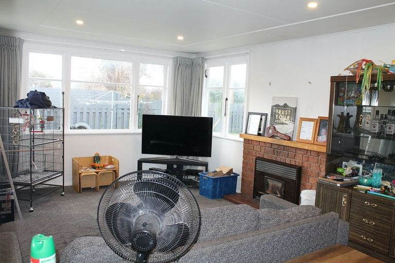 Photo of property in 12 Iorns Street, Masterton, 5810