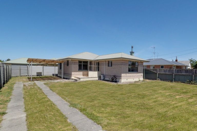Photo of property in 69 Mcmurdo Street, Tinwald, Ashburton, 7700