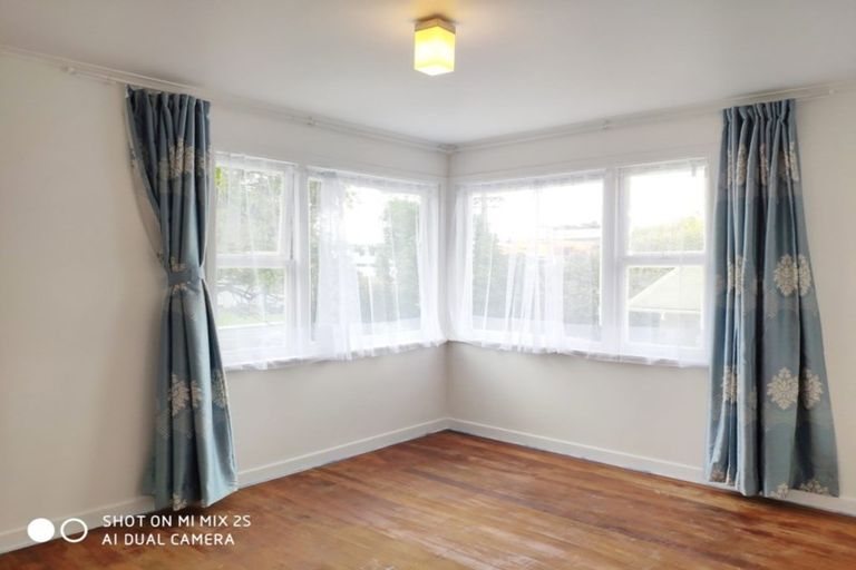 Photo of property in 210 Archers Road, Glenfield, Auckland, 0629