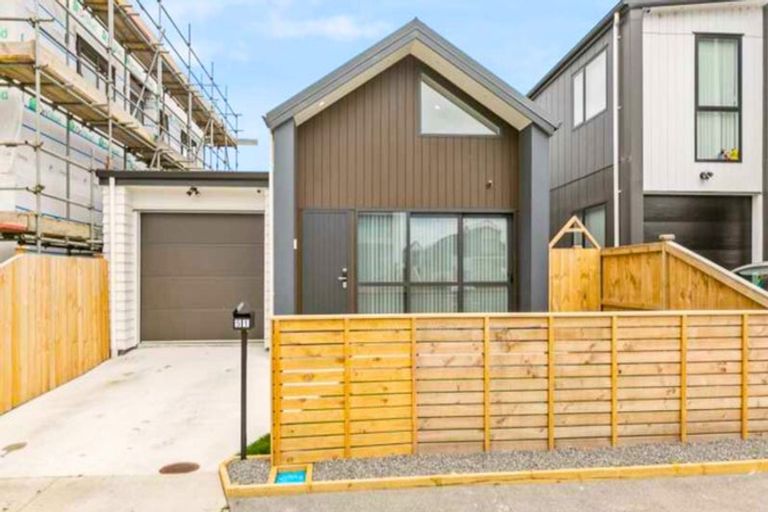Photo of property in 51 Clayden Shuttleworth Street, Papakura, 2110