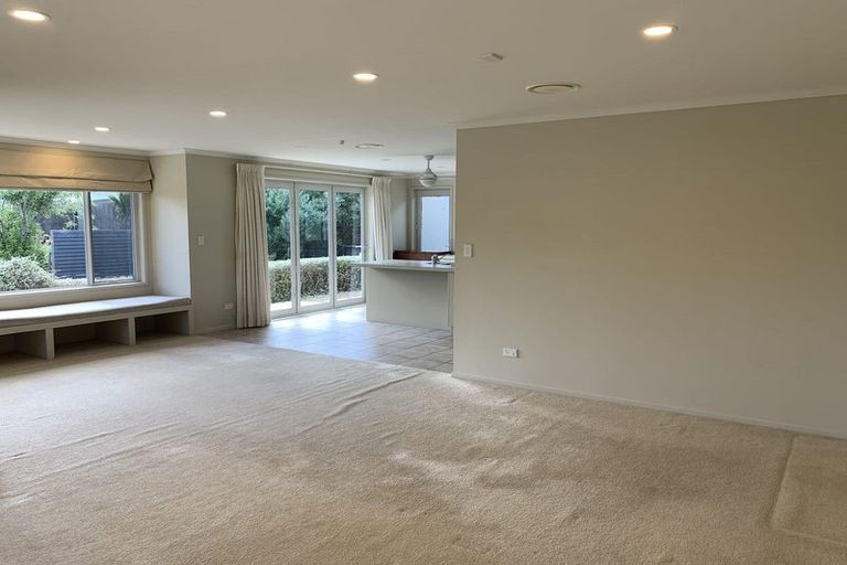 Photo of property in 12 Courtney Lane, Matakana, Warkworth, 0985