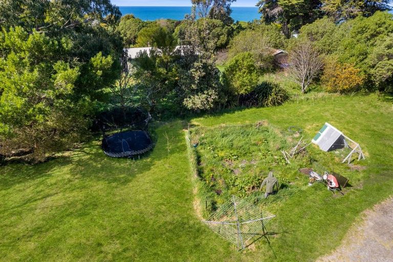 Photo of property in 10 Manuka Bay Road, Domett, Cheviot, 7383