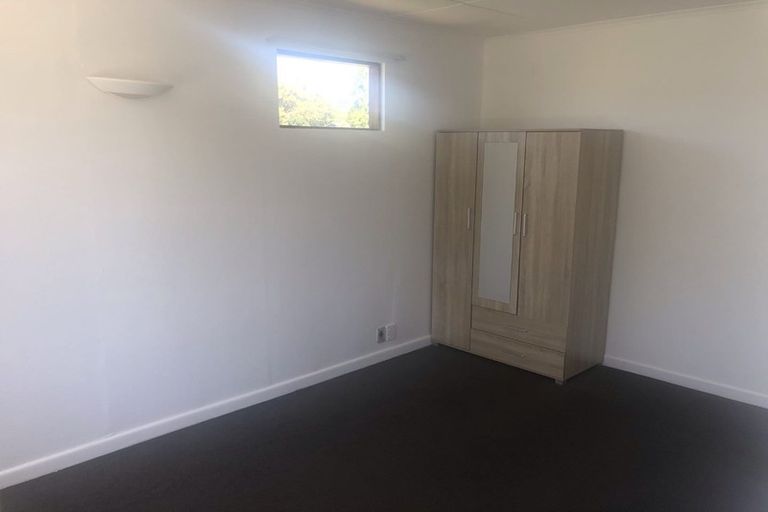 Photo of property in 10 Igloo Place, Red Hill, Papakura, 2110