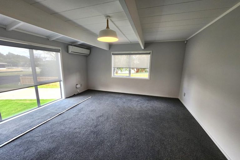 Photo of property in 7a Litchfield Place, Clarks Beach, 2122