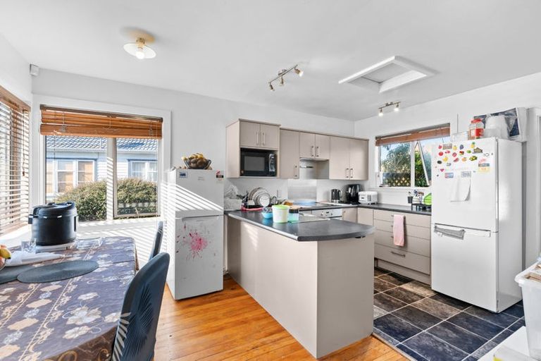 Photo of property in 11 Christian Street, Bryndwr, Christchurch, 8053