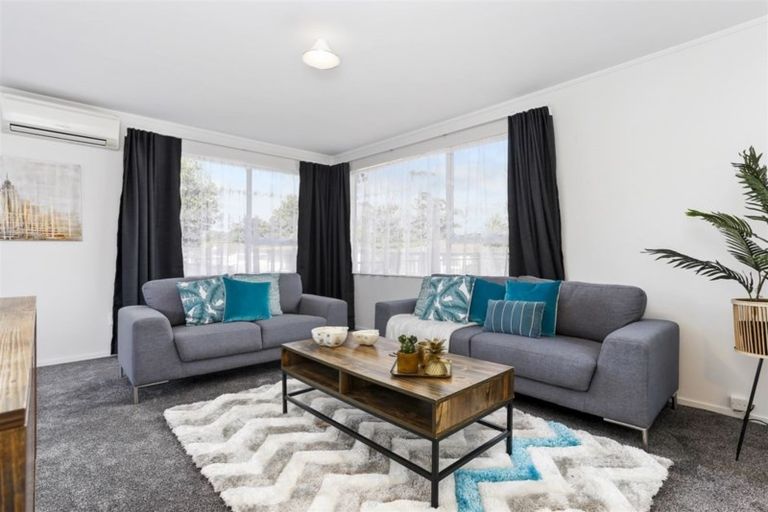 Photo of property in 33 Childers Road, Ranui, Auckland, 0612