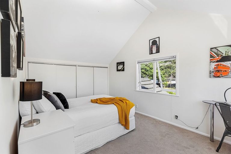 Photo of property in 57 Inglis Street, Seatoun, Wellington, 6022