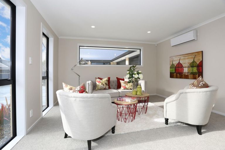 Photo of property in 15a Thomson Street, West End, Palmerston North, 4412