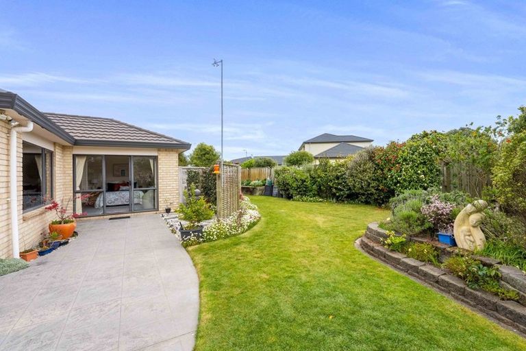 Photo of property in 166 Milne Drive, Paraparaumu, 5032