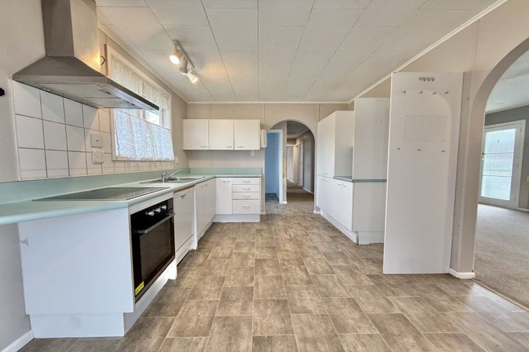 Photo of property in 98 Arawa Crescent, Tokoroa, 3420