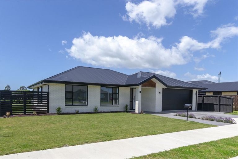 Photo of property in 16 Goodwin Street, Rangiora, 7400