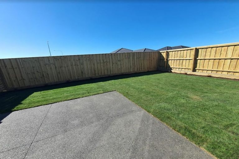 Photo of property in 1 Woodford Avenue, Woodend, 7610