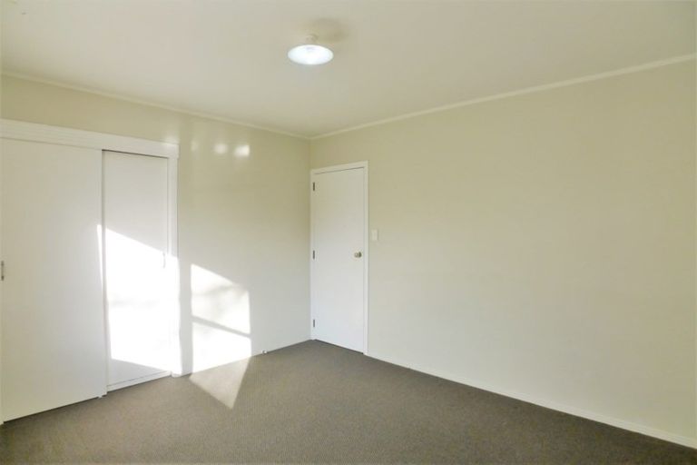 Photo of property in 1 Iorangi Place, Hillpark, Auckland, 2102