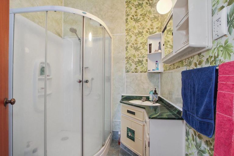 Photo of property in 9 Constable Road, Waiuku, 2123