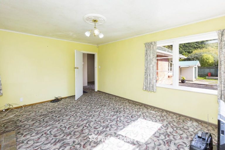 Photo of property in 35 Black Beech Street, Birchville, Upper Hutt, 5018