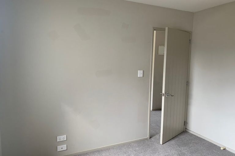 Photo of property in 20 Malin Place, Pinehill, Auckland, 0632